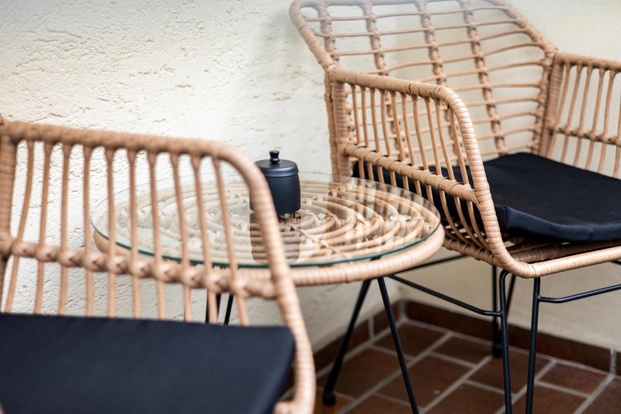 Design-Apartment In Linz Mit Netflix & Balkon Eksteriør billede